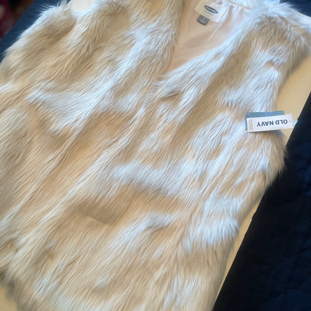Old Navy Cream Faux Fur Vest